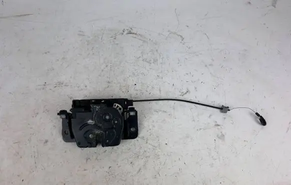 Loading door lock
