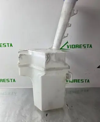 Windshield washer fluid reservoir/tank