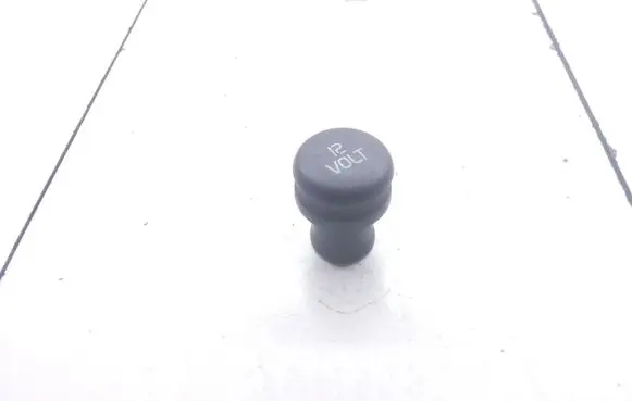 Volvo V50 12 V Socket (front) 