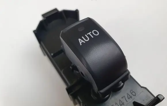 Lexus IS 220D-250-350 Electric window control switch 8403053020
