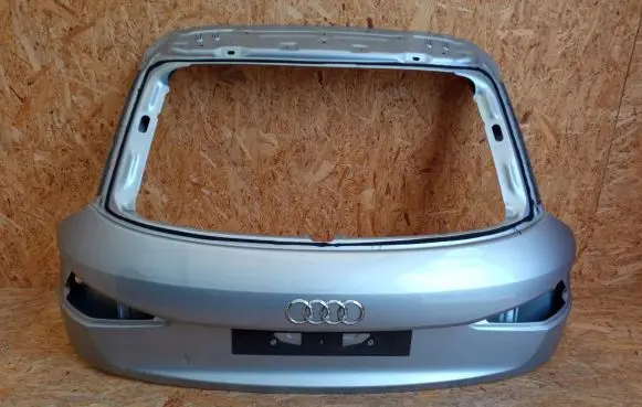 Audi Q3 8U Tailgate/trunk/boot lid 8U0