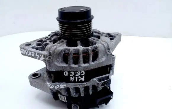 KIA Ceed Generator/alternator 2617585 373002B710