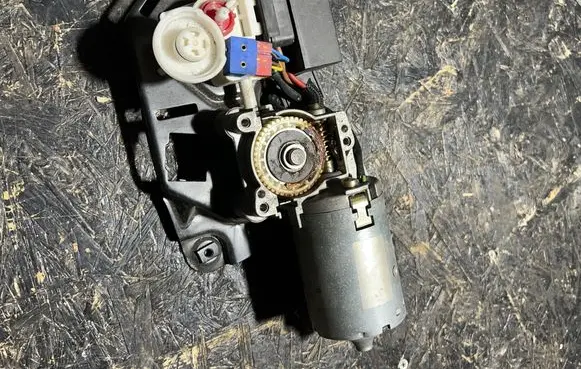 Mercedes-Benz S W140 Sunroof motor/actuator 1407800007 50244002