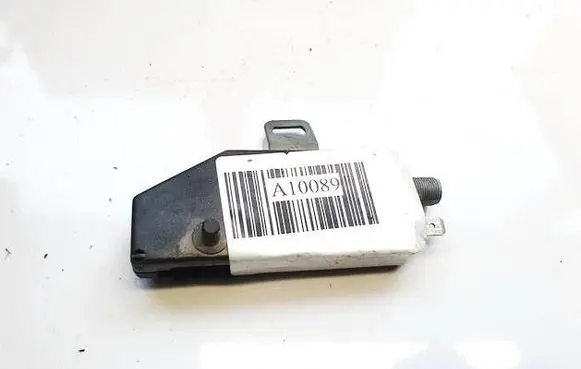 Antenna control unit