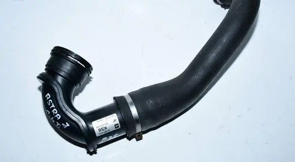 Intercooler hose/pipe