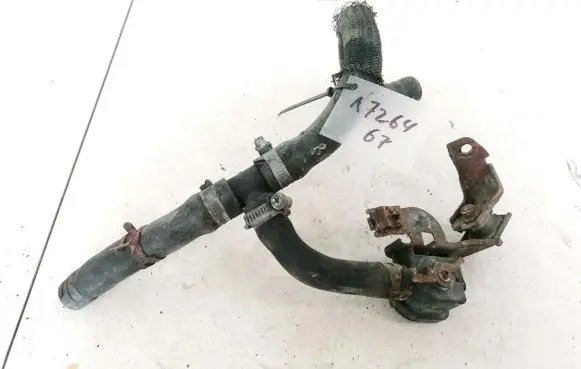 Toyota Avensis Verso Engine coolant pipe/hose