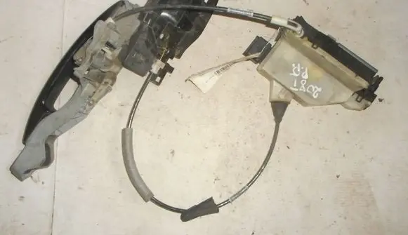 Peugeot 208 I Front door lock 9688079980