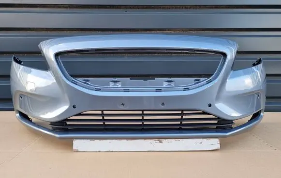 Volvo V40 Front bumper 31283732 zd-wlkp31283732