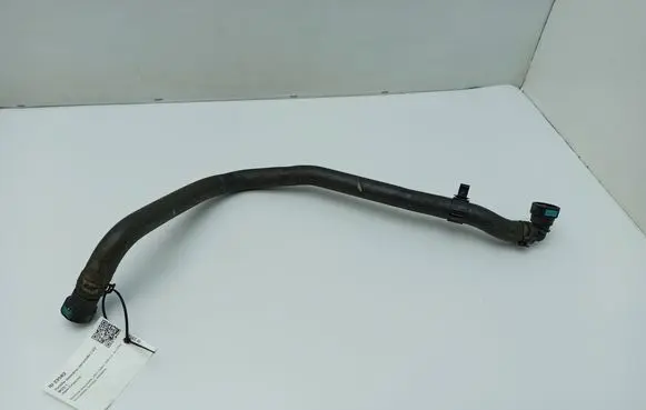 Jaguar F-Pace Engine coolant pipe/hose GX7318C266AD C72GC
