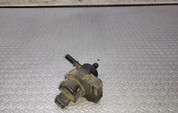 Mercedes-Benz ML W163 Vacuum valve A1634700493