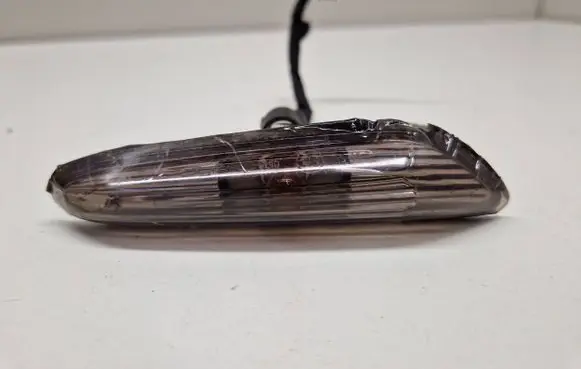 BMW 5 E60 E61 Front fender indicator light 7165741