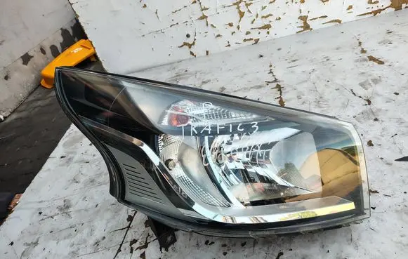 Renault Trafic III (X82) Headlight/headlamp 260109424R