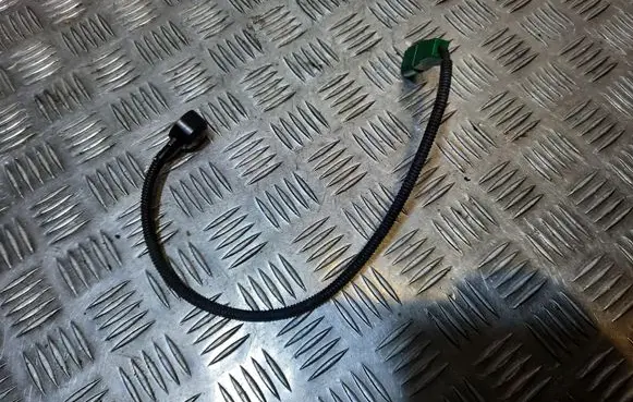 Audi Q5 SQ5 Detonation knock sensor 06E905377A