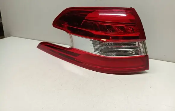 Peugeot 308 Rear/tail lights 9678093980