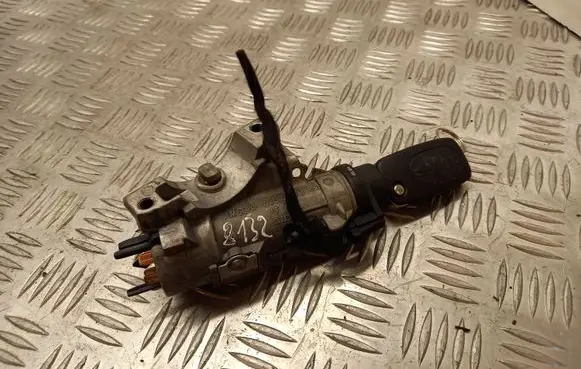 Audi A4 S4 B6 8E 8H Ignition lock 4B0905851G