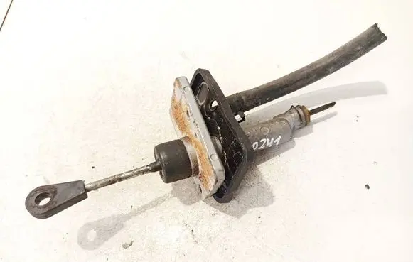 Hyundai i30 Master brake cylinder
