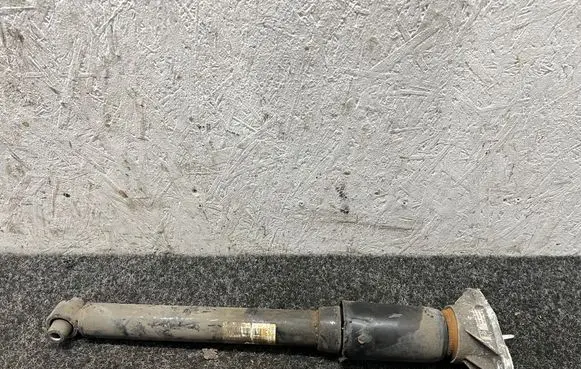 BMW 2 F22 F23 Rear shock absorber/damper 6880946
