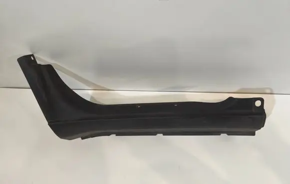 Iveco Daily 6th gen Side skirt front trim 5801521533