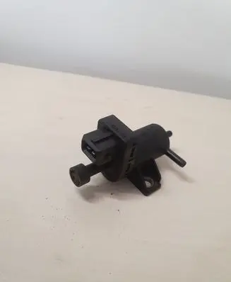 Nissan Qashqai Turbo solenoid valve 8200762597