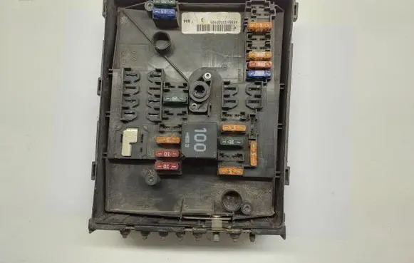 Volkswagen Touran I Fuse module 1K0937125A 017183071