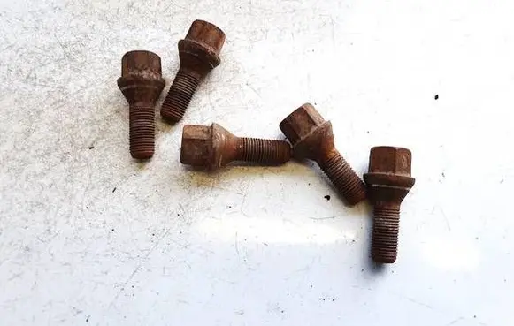 Peugeot 407 Nuts/bolts 