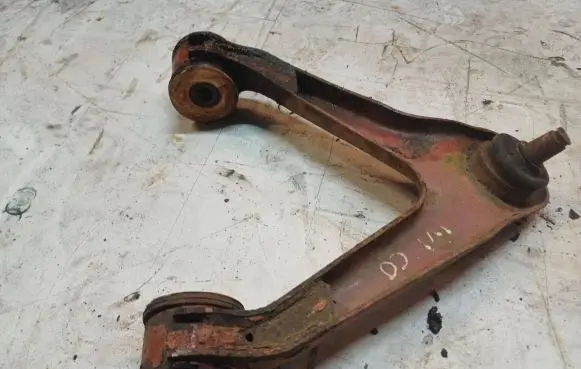 Iveco Daily 35 - 40.10 Front lower control arm/wishbone