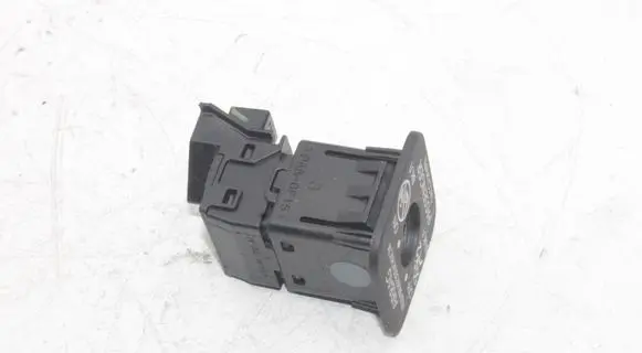 Toyota Prius+ (ZVW40) Passenger airbag on/off switch 