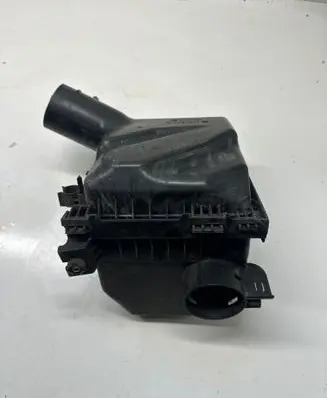 Subaru Impreza IV Air filter box A52AG07