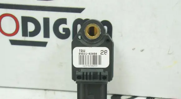 Toyota Auris 150 Airbag deployment crash/impact sensor 8983102080