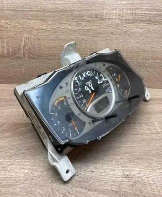 Nissan Almera Tino Speedometer (instrument cluster) BU0101606007