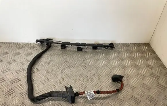 BMW 3 E90 E91 Fuel injector wires 7808234