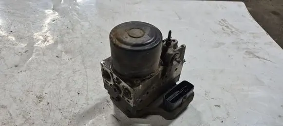 Toyota Avensis Verso ABS Pump 4454044040 1338007480 8951444150