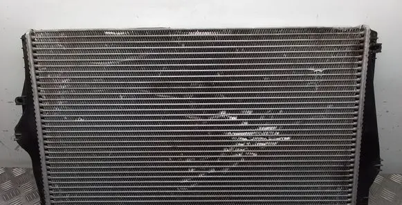 Volvo XC90 Intercooler radiator 8627375