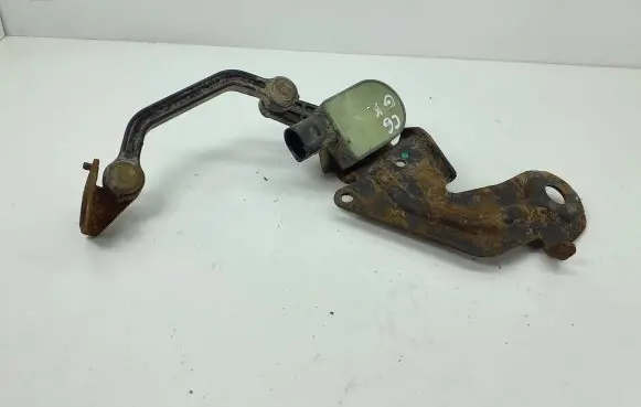 Audi A6 S6 C6 4F Front height sensor lever 1T0907503 6PM00873900