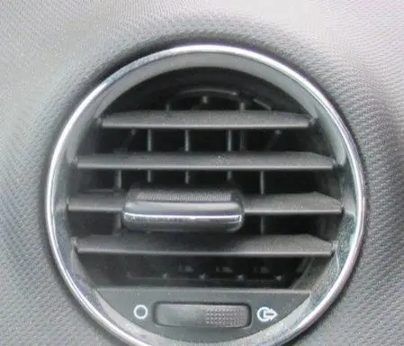 Peugeot 308 Dashboard side air vent grill/cover trim