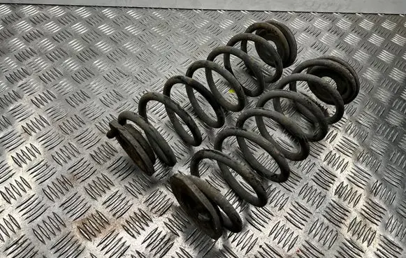 Skoda Superb B6 (3T) Rear coil spring 