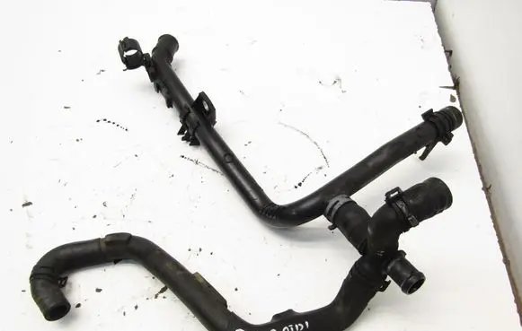 Audi Q3 8U Engine coolant pipe/hose 03L121065