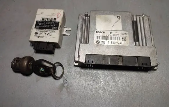 BMW X5 E53 Engine control unit/module 12147540550 12147540600