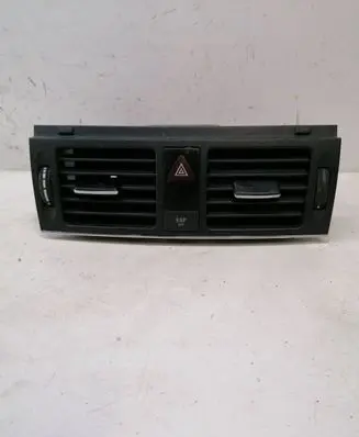 Mercedes-Benz C W204 Dash center air vent grill A2048303954