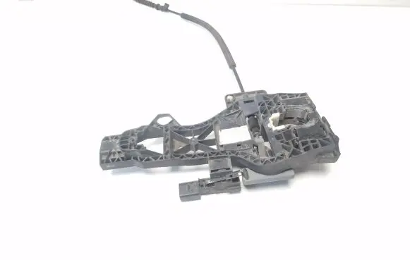 Rear door exterior handle/bracket