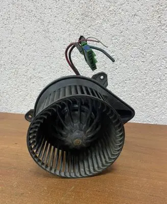 Peugeot 607 Air conditioning (A/C) fan (condenser) E851