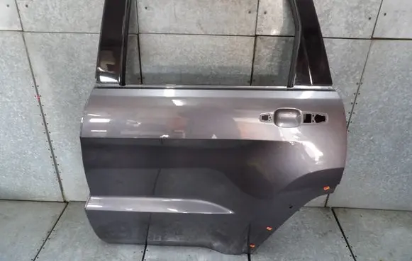 Jeep Grand Cherokee Rear door 