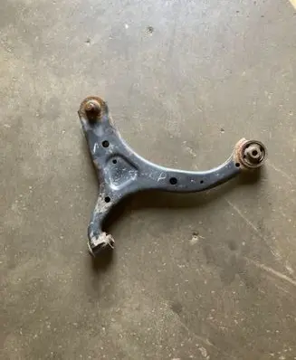 Hyundai Santa Fe Front lower control arm/wishbone 545002B500