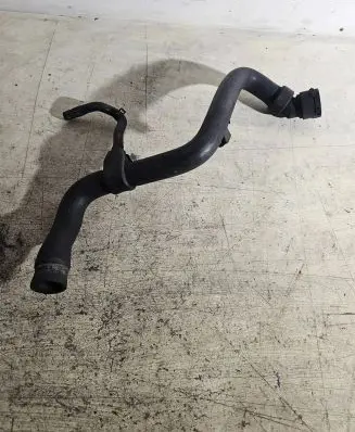 Volkswagen PASSAT B5 Engine coolant pipe/hose 4B0121101E