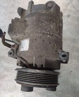 Nissan Qashqai+2 Air conditioning (A/C) compressor (pump) 926001DB0