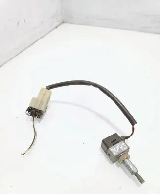 Hyundai Elantra Clutch pedal sensor 9384038000