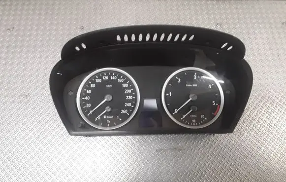 BMW 5 E60 E61 Speedometer (instrument cluster) 110080213 62119135253