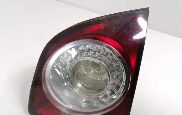 Volkswagen Golf Plus Tailgate rear/tail lights 5M0945094H
