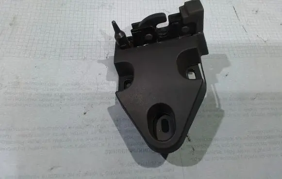 Renault Trafic III (X82) Rear door lock 19800818