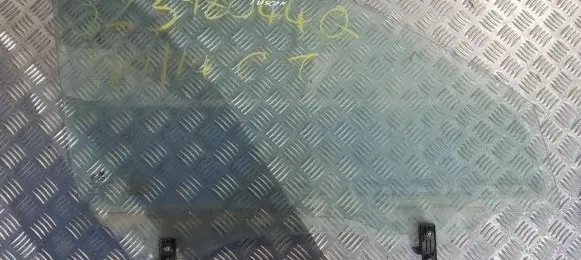 Hyundai Tucson JM Front door window glass four-door